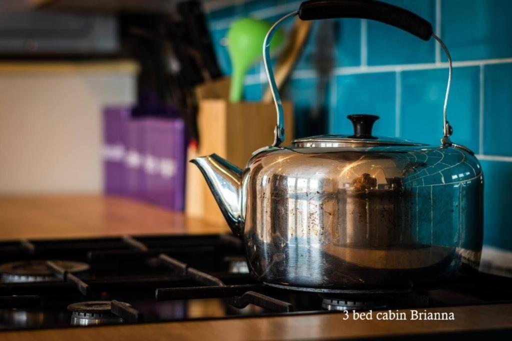 Culbokie Lodges Ngoại thất bức ảnh